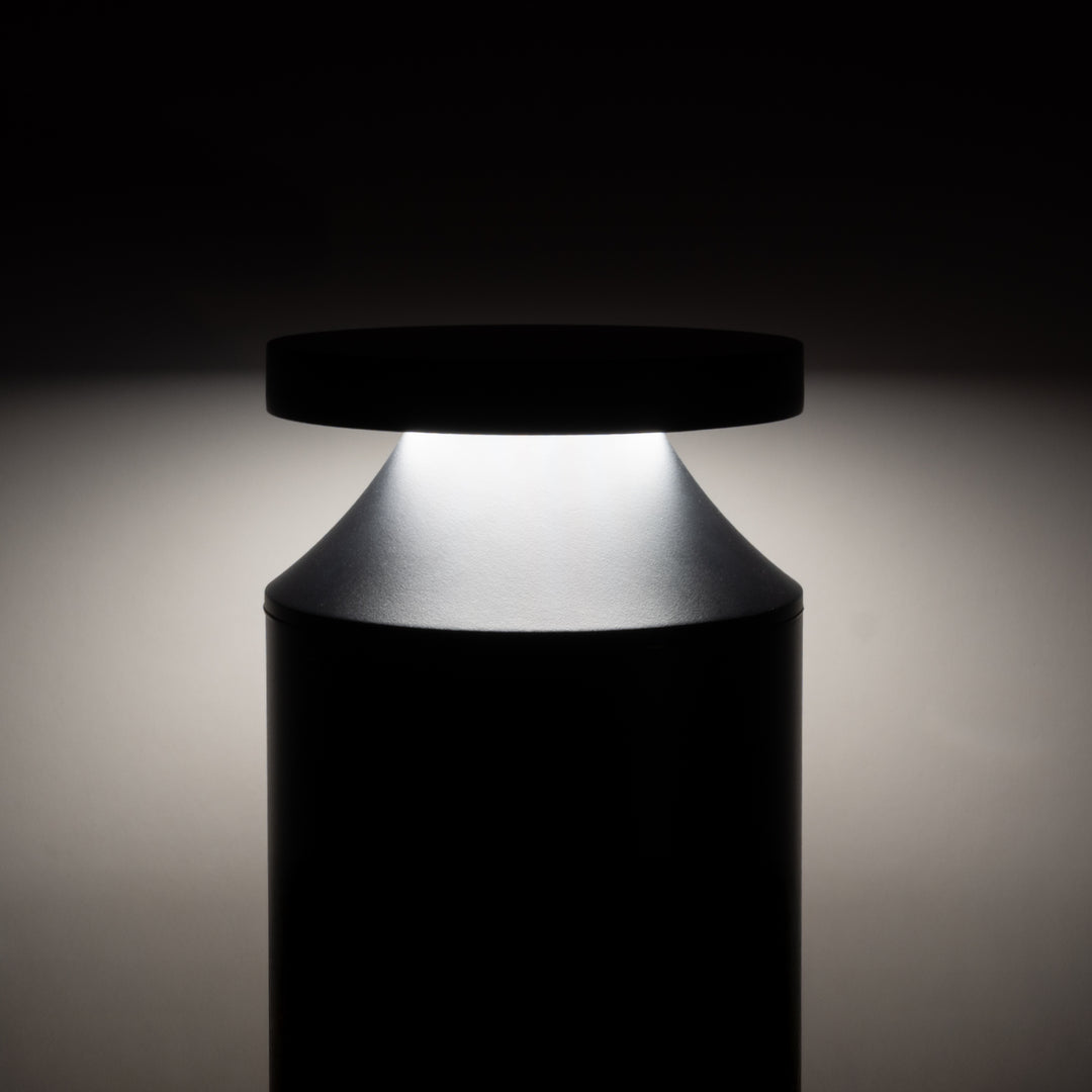 HCP-262560 - 540mm 18w Black LED Bollard Light