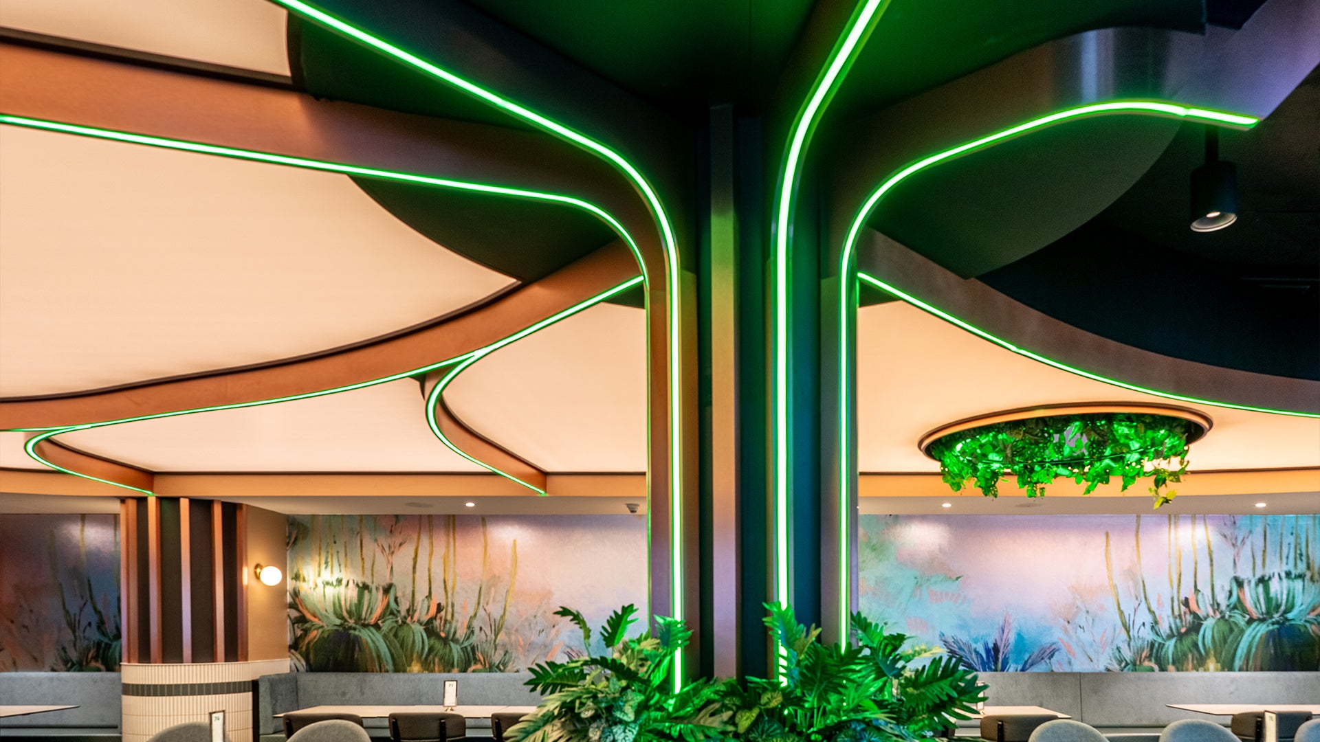 Haviflex by Havit Commercial. Bendable, Flexible and Customisable LED Strip Lighting rolls and strips by the Havit Group